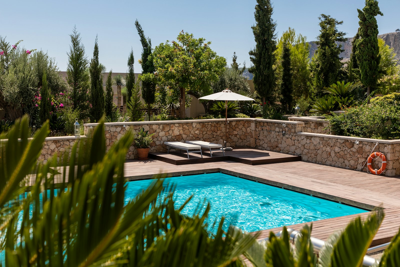 Premier Pools & Spas — Custom Pool Builder in Madisonville